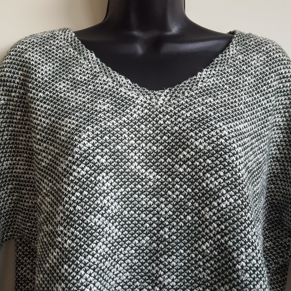 Kut from the Kloth Sweaters - Kut From The Kloth Marled Vneck 3/4 Sleeve Sweater